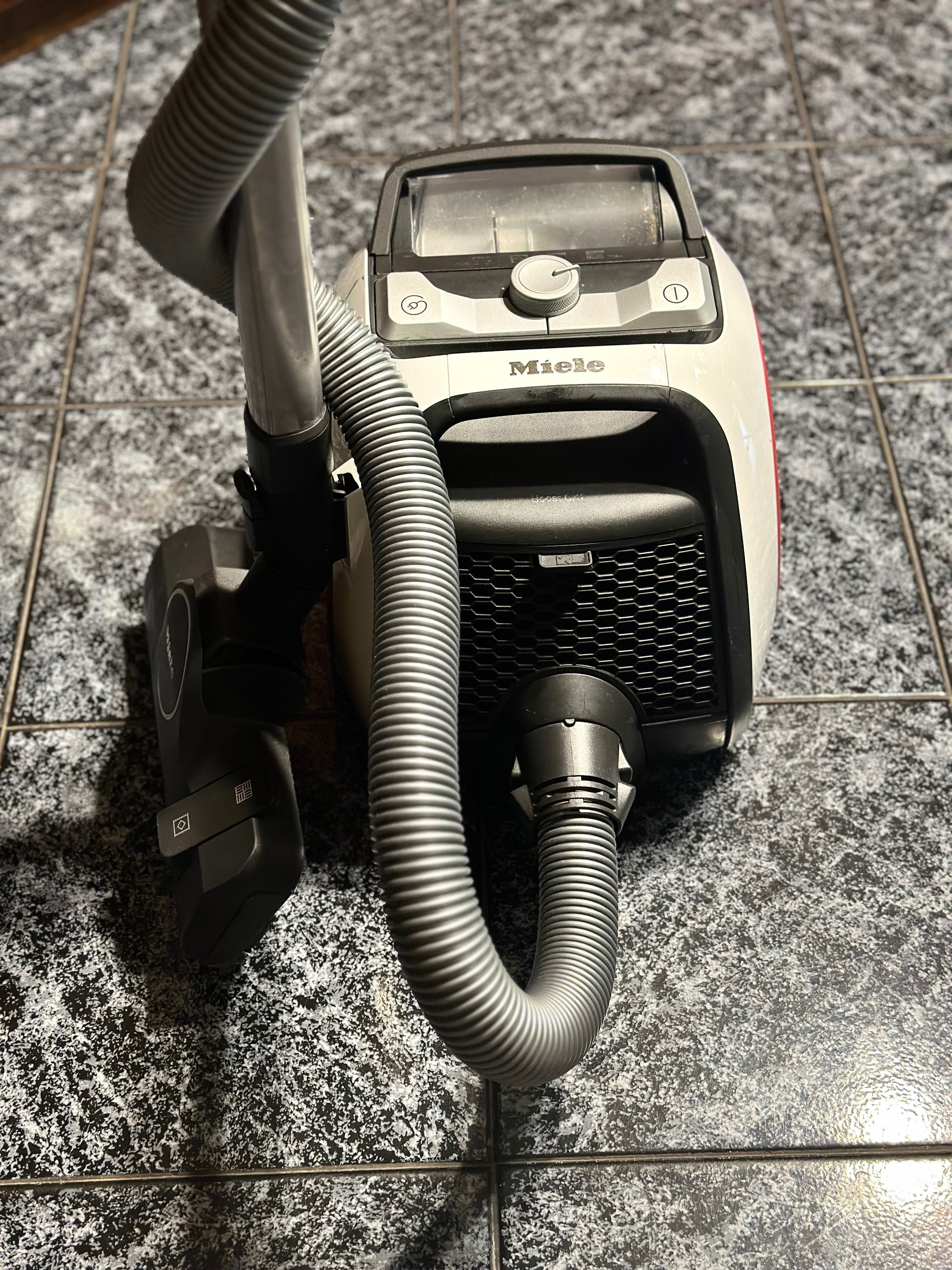 Miele BOOST CX-1 прахосмукачка