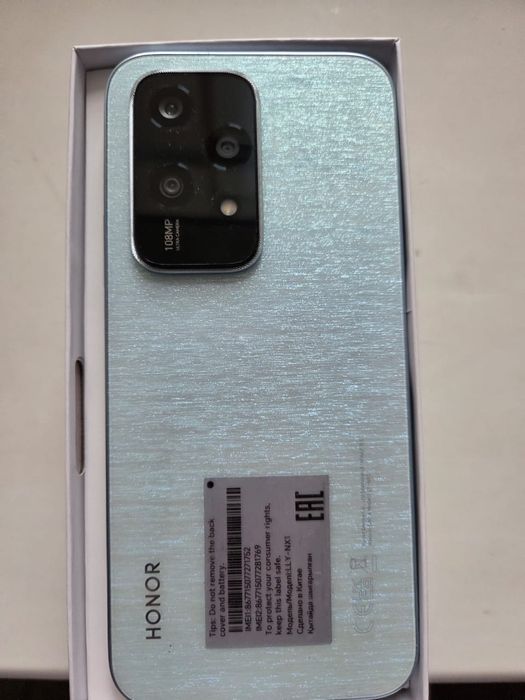 Продам смартфон  Honor200 lite , память 265Гб