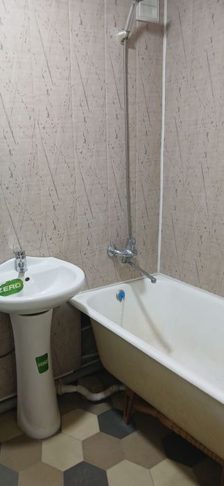 Квартира сотилади