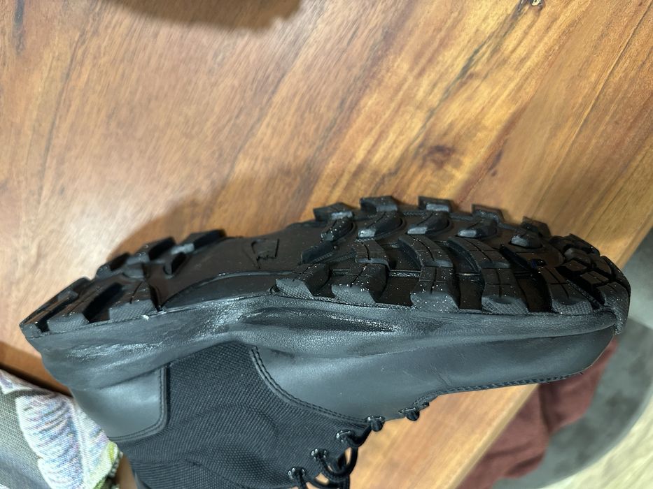 Продавам зимни боти Nike,44 номер!