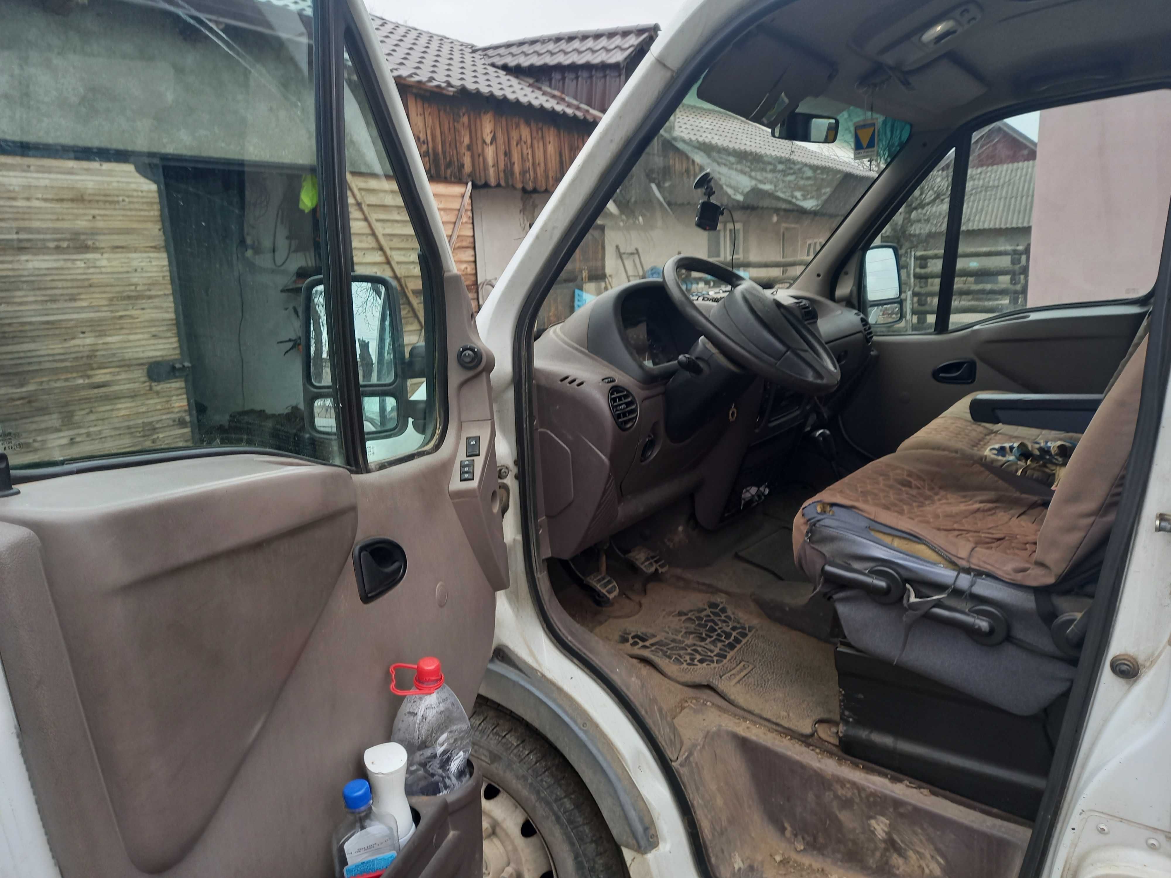 Opel movanao 8+ 1