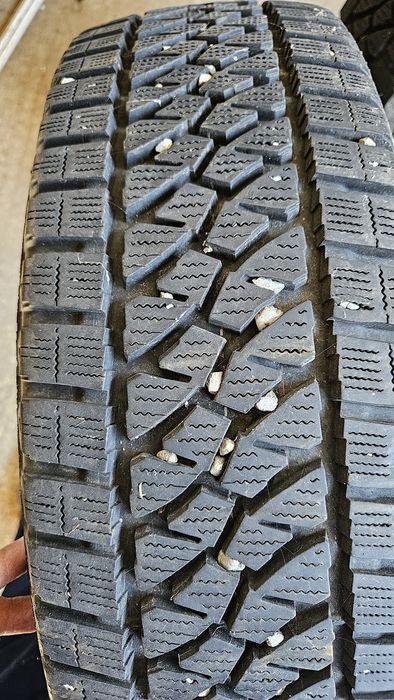 2бр гуми 195 65 16С бриджстоун