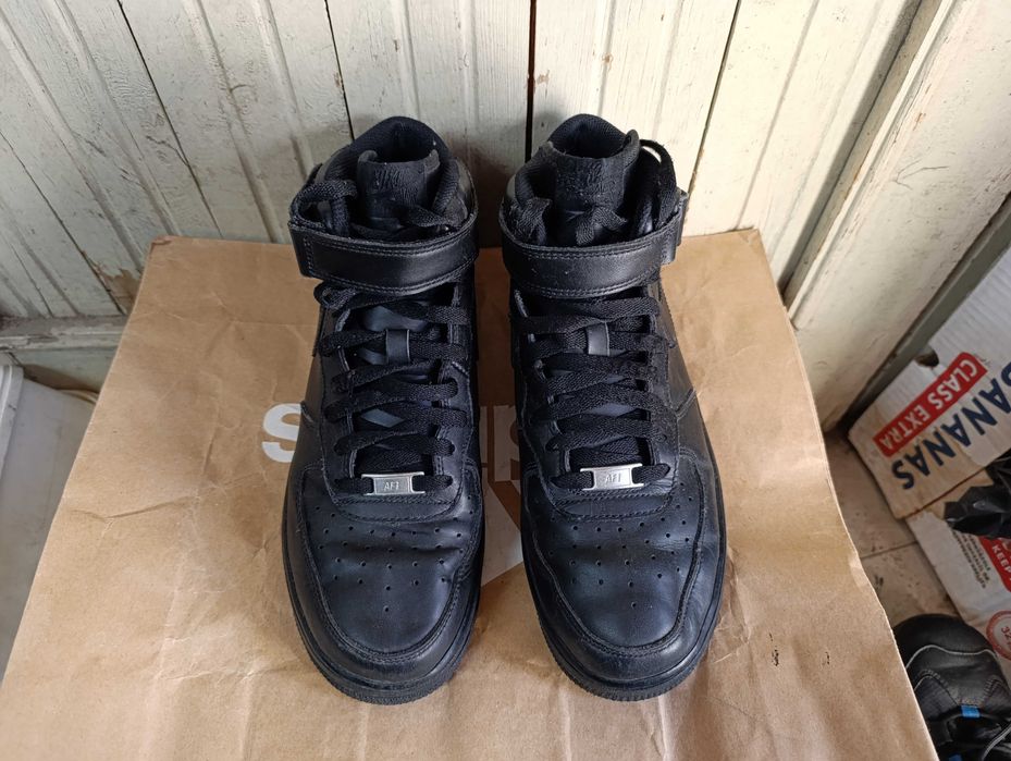 ''Nike Air Force 1 Mid Black''оригинални мъжки маратонки 43 номер