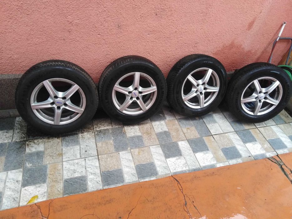 Jante cu anvelope de iarna Michelin Alpin 5
