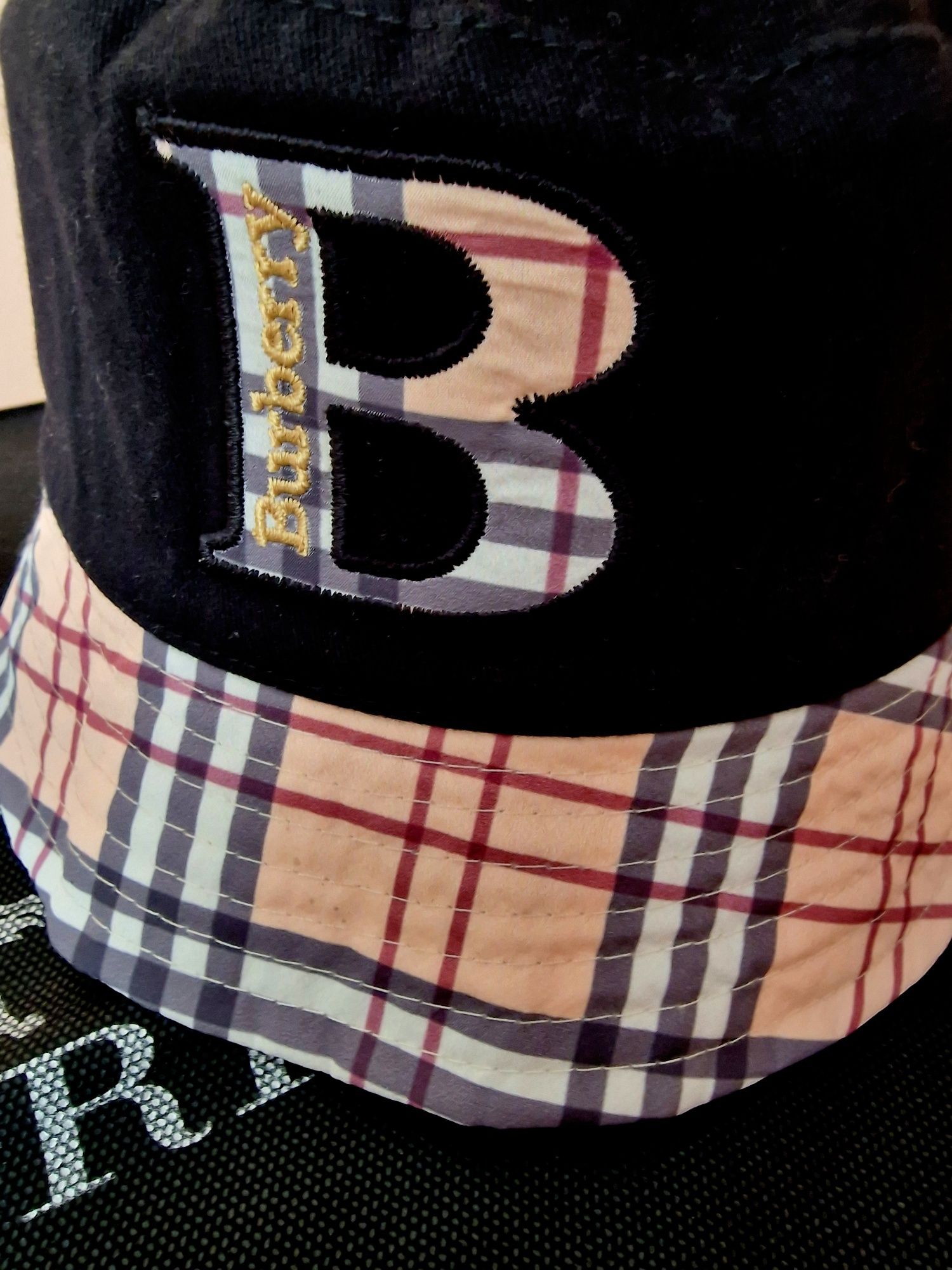 Palarie unisex marime universala, logo brodat, saculet, etichetă