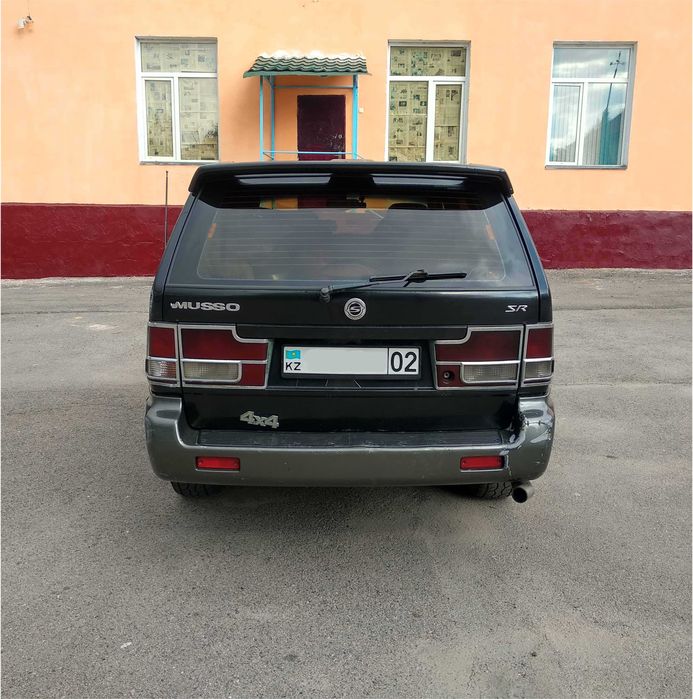 SsangYong Musso 2002г, дизель 2.3 — на ходу, вложений не требует!