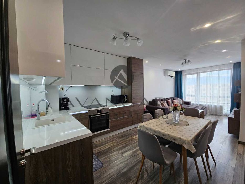 Продава се Тристаен апартамент в Пловдив, Кючук Париж - 94 кв.м за 1766 €/кв.м - Снимка #4