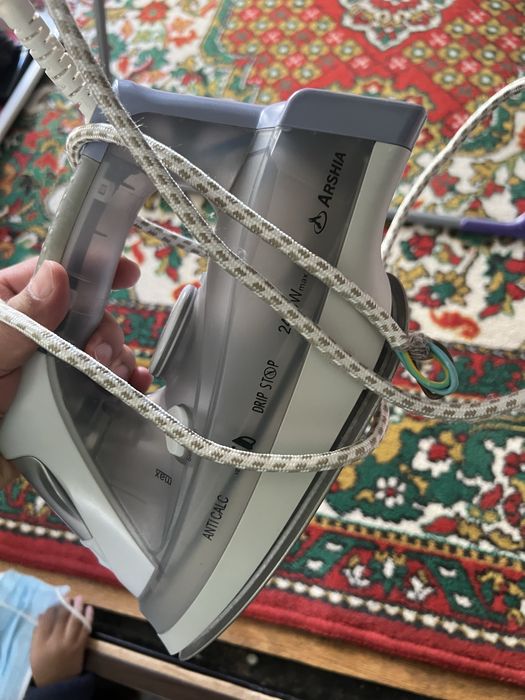 Утюг продается рабочий