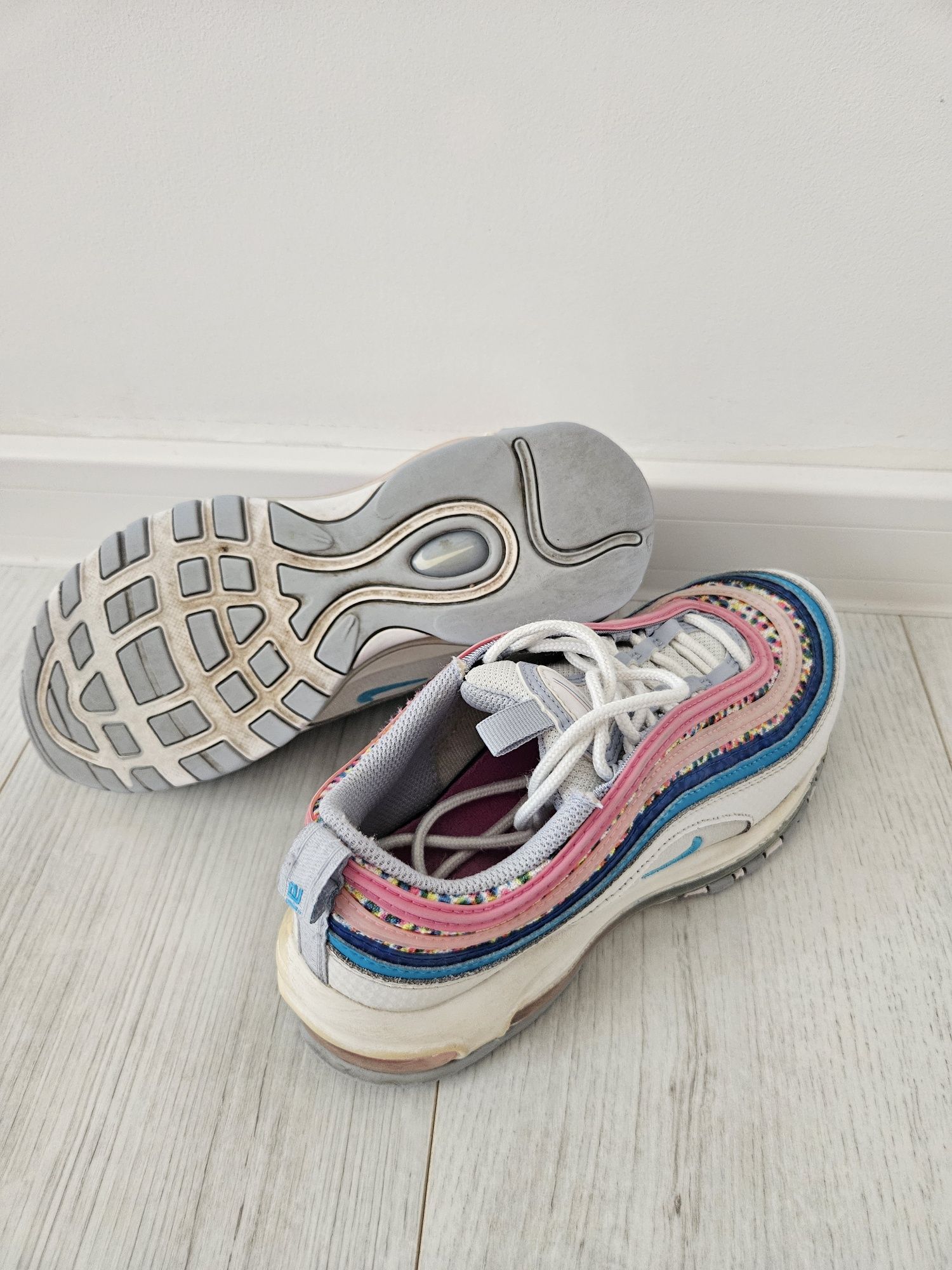 Маратонки NIKE air max