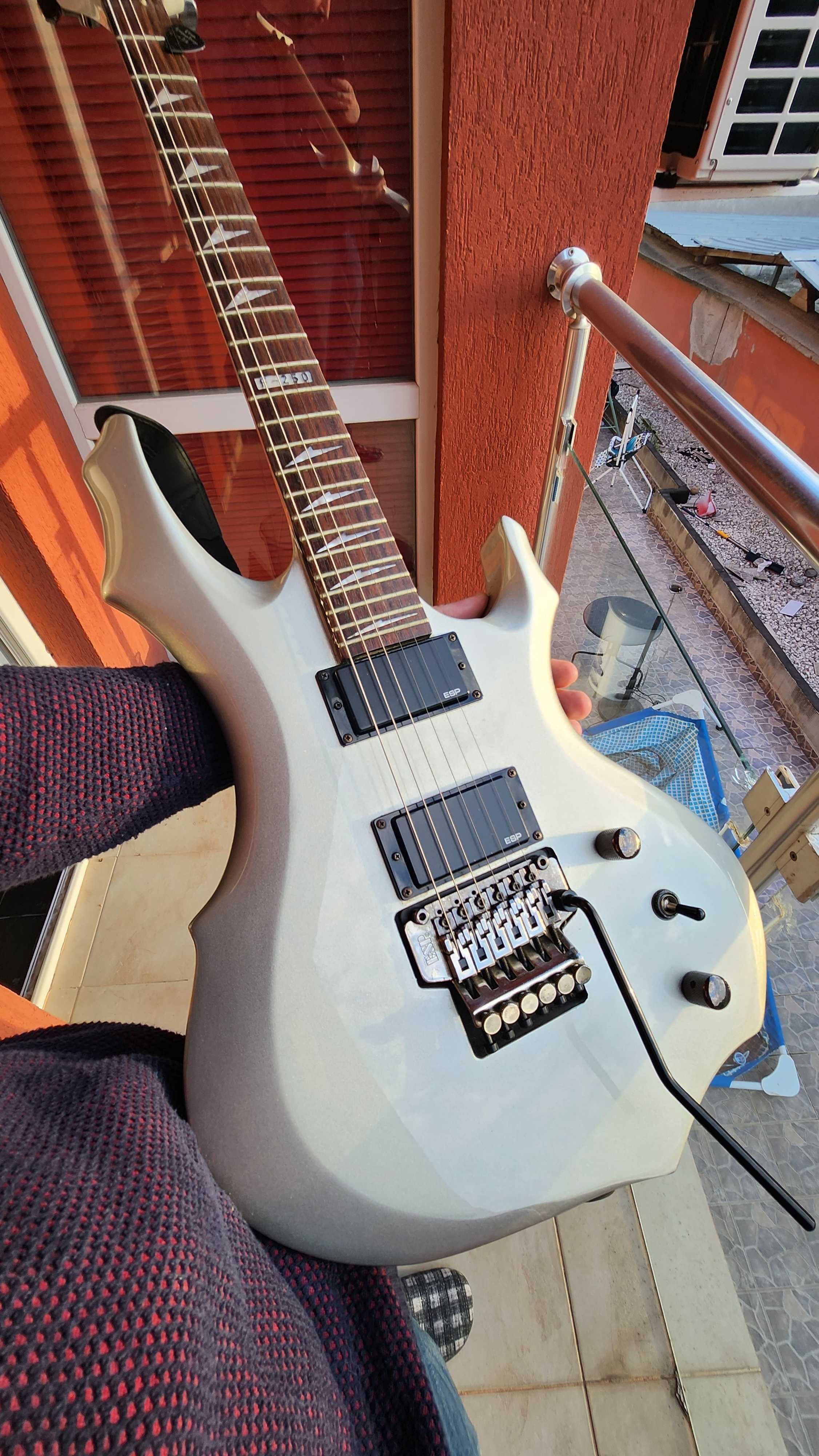 LTD ESP F-250 е китара