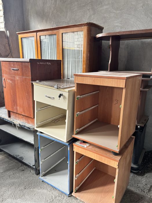 Shkaf stol tumba shunga oxshash narsala koring