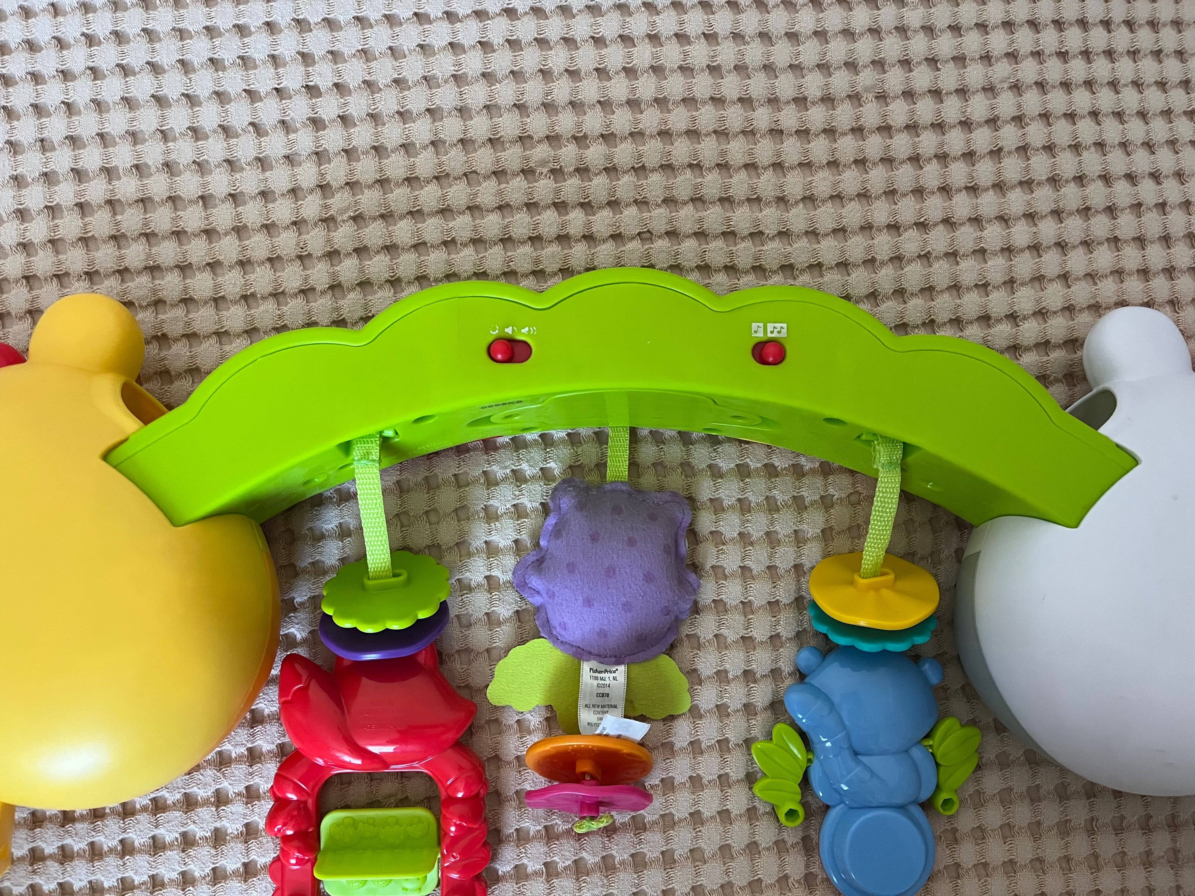 ПРОМО (до 6 Юли) Активна гимнастика с кът за игра Fisher price