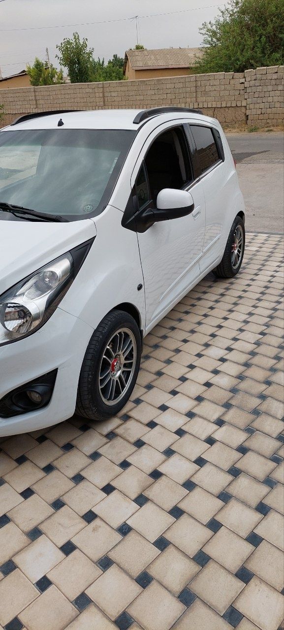 Spark metan gaz srochna sotladi