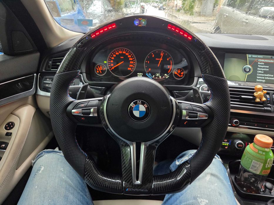 М спорт карбонов волан за БМВ Ф10 Ф11 Ф07 BMW F10 F11 F07 с дисплей