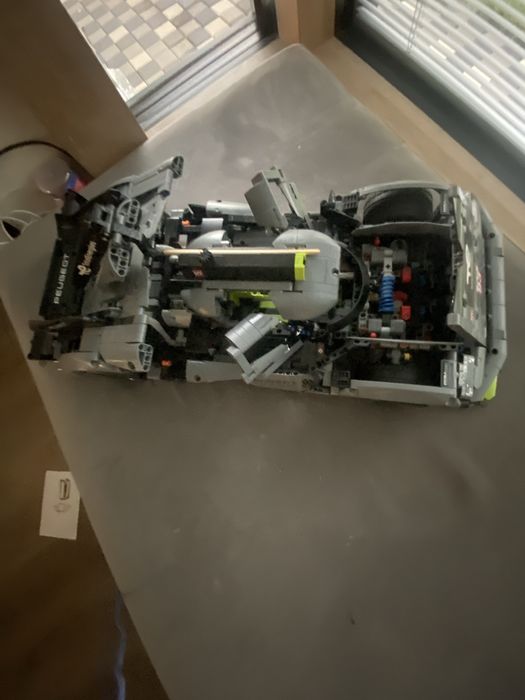 Lego tehnic PEUGEOT LeMans 24h 9x8