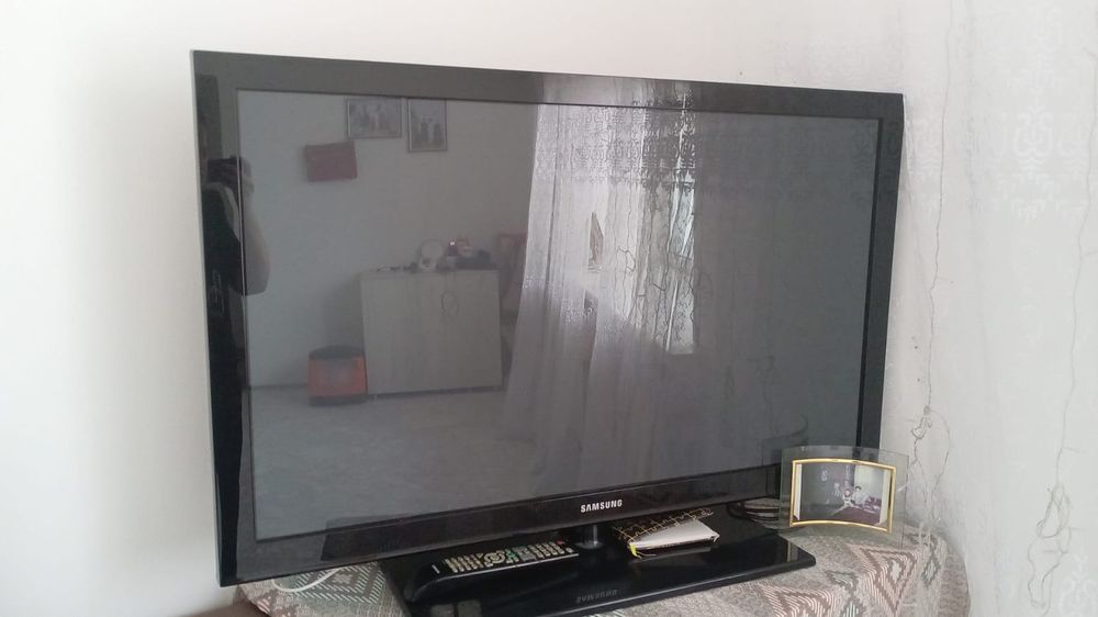 Телевизор самсунг