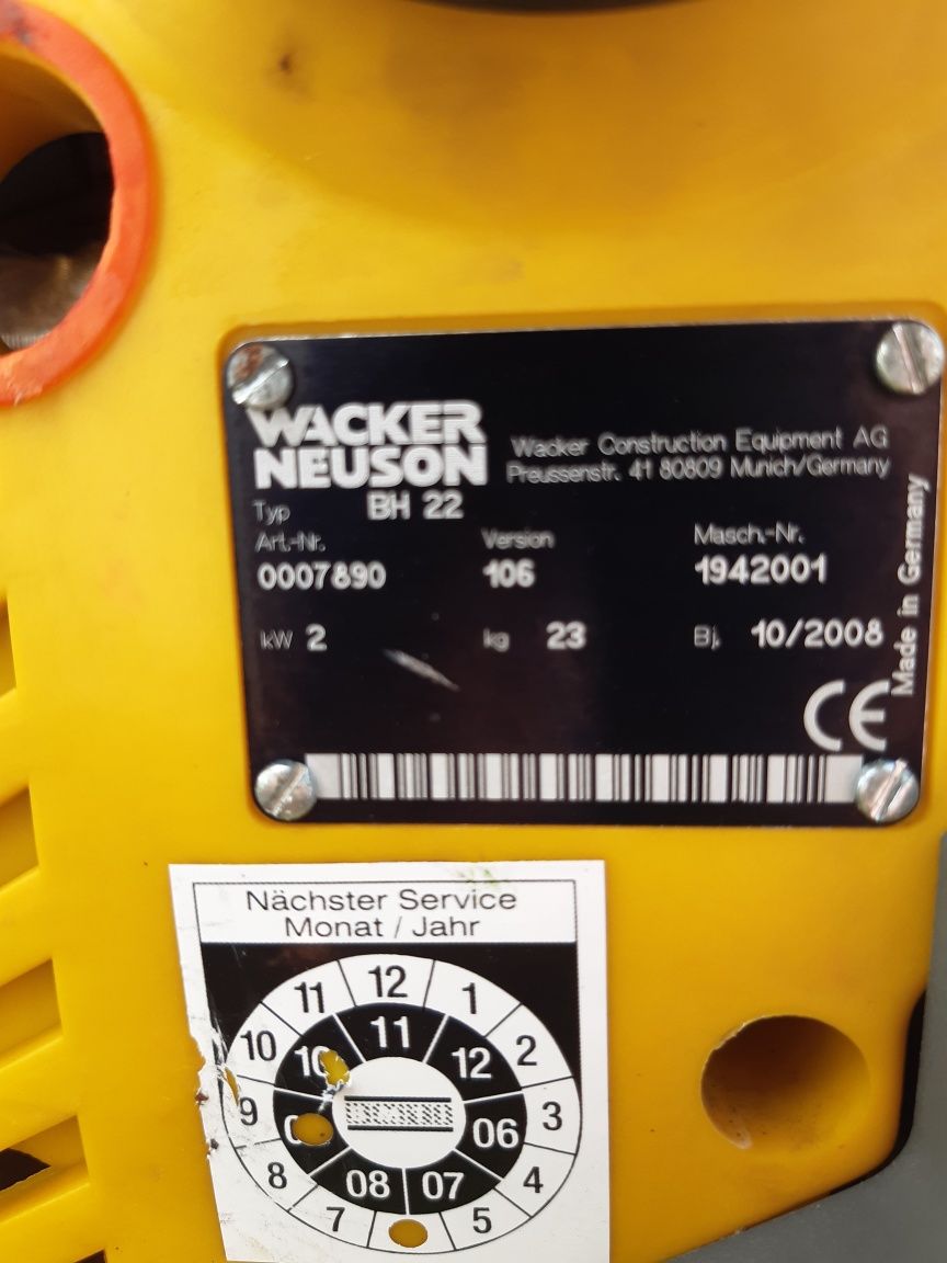 Picamer cu motor termic WackerNeuson