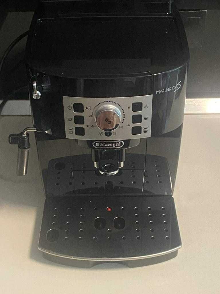 Espressor automat De'Longhi Magnifica S ECAM 22.110B, 1450W, 15 bar