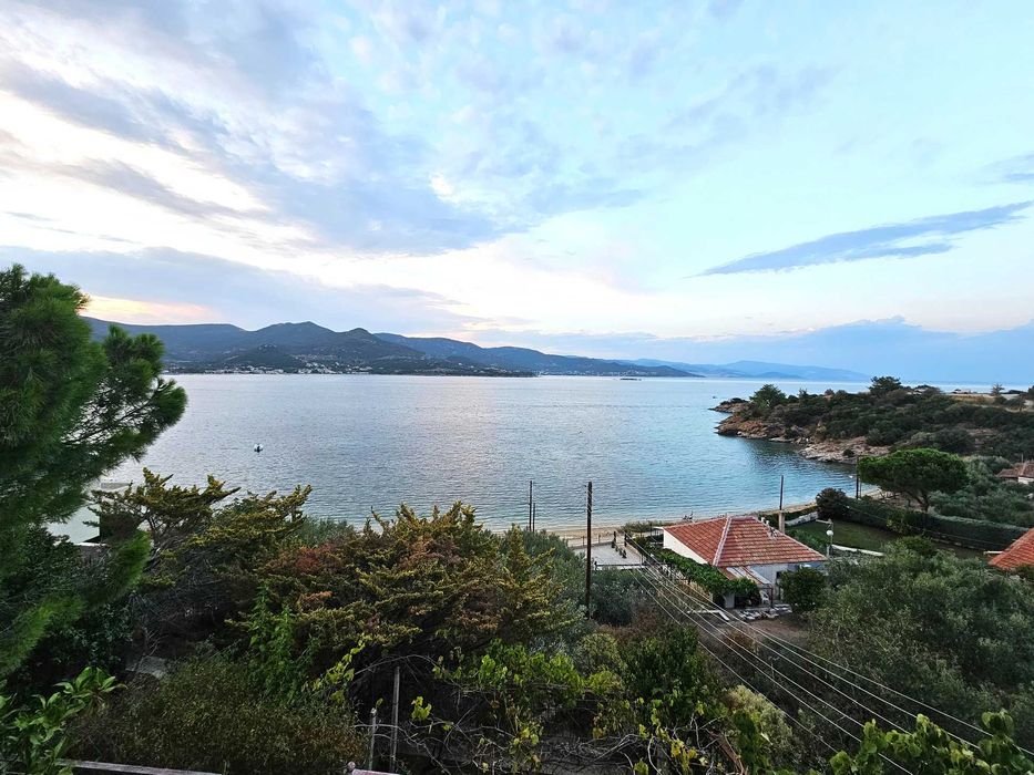 ПРОДАВА се самостоятелна къща 289 кв.м в Хераклица, Кавала (код 8076)