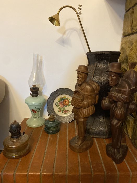 Farfurie ornament Zn ; Sculpturi ; lampă petrol