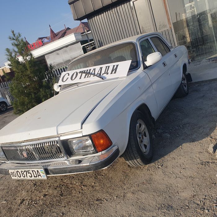 Волга газ 3102 седан