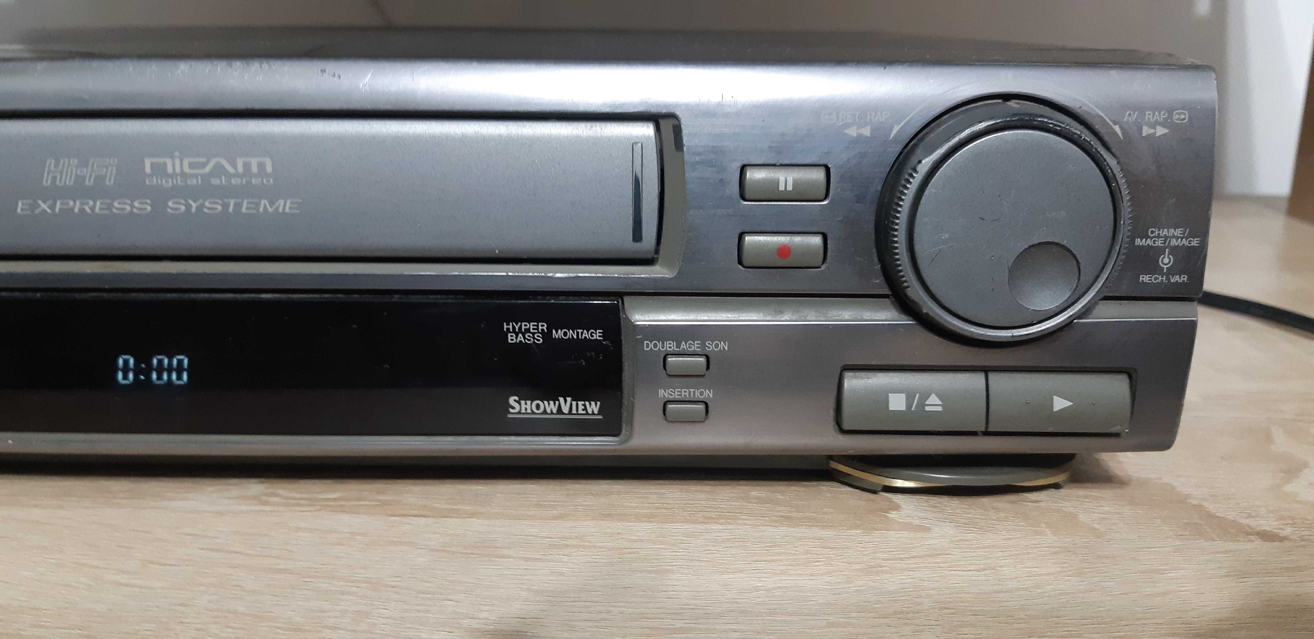 VHS Recorder JVC HR-J825MS cu 6 capete, decodare casete VHS codate