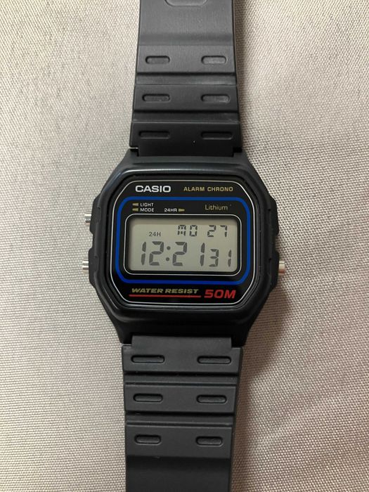 Лот часовници Fossil Casio