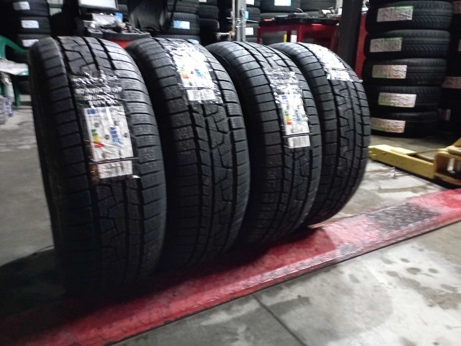 Anvelope Royal Black 225/55/17 Noi De Iarna