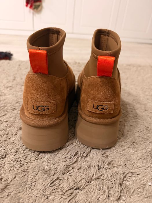 Зимни ботуши UGG