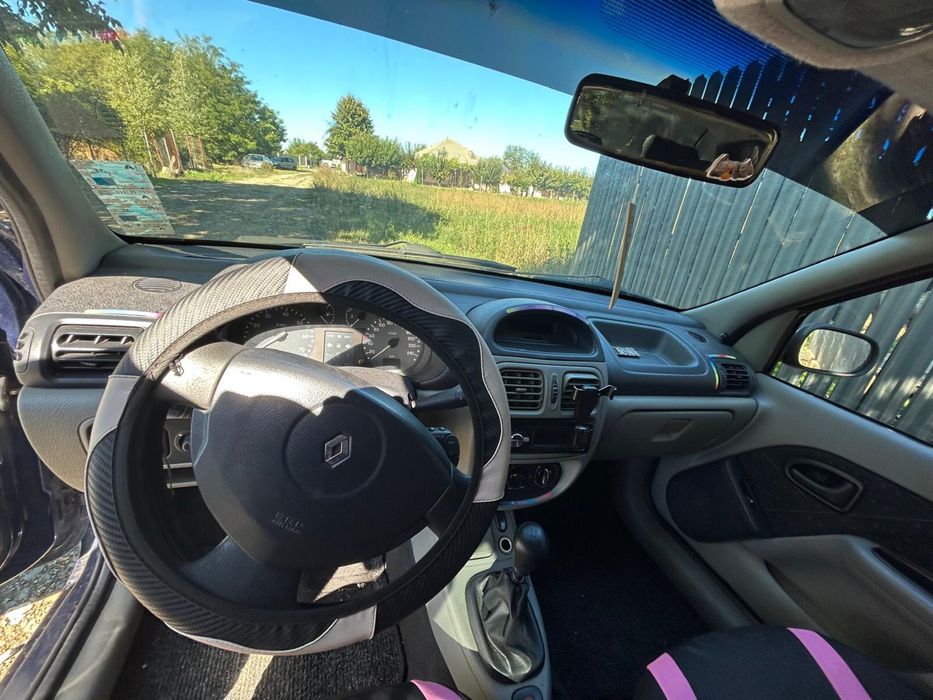 Renault clio 2003 1.4 benzina