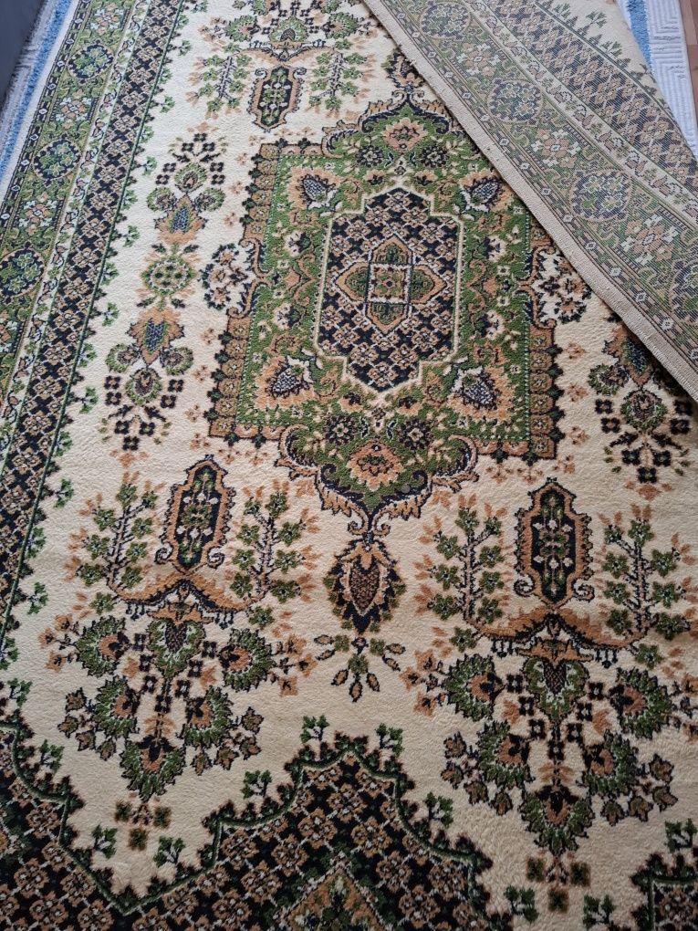 Продам ковёр 2*3