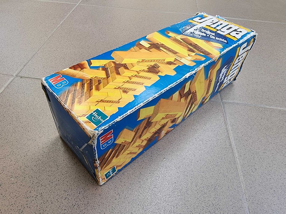Jenga Clasic Original Hasbro 54 blocuri de lemn