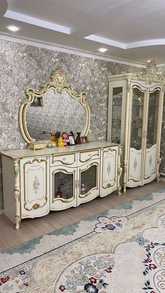 Стол Стулья срочно