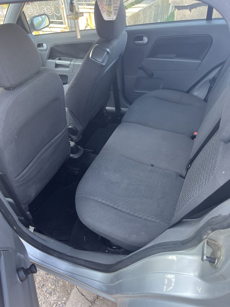 Vand sau schimb Ford fusion 1.4tdi