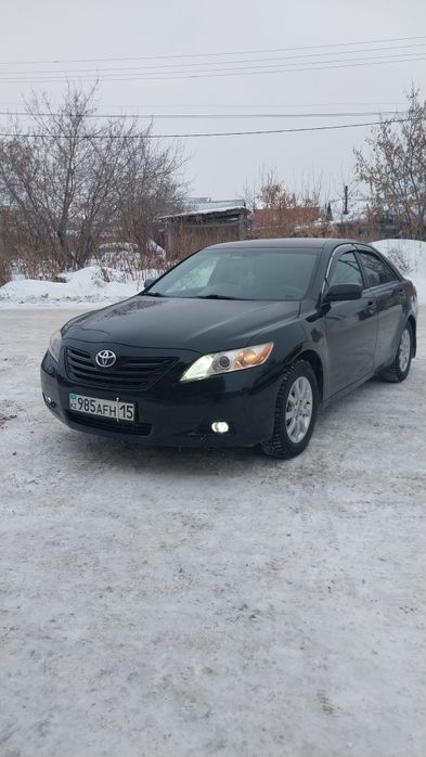 Продаю камри 40.