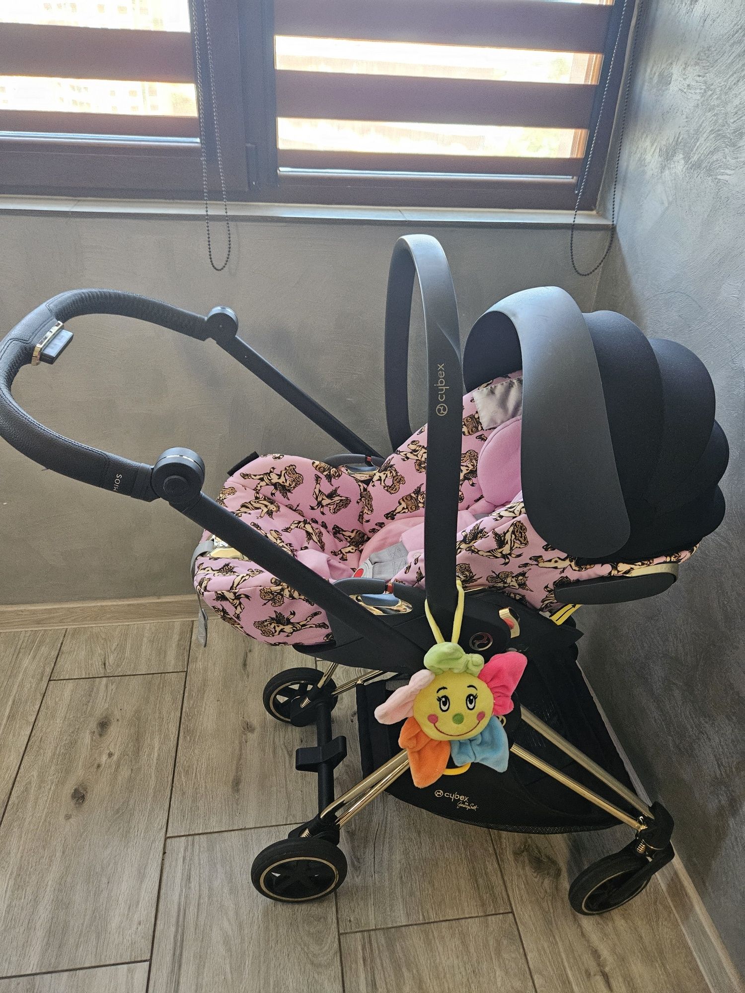 Бебешка количка Cybex Mios Jeremy Scott CHERUBS-pink 3 в 1 + чанта