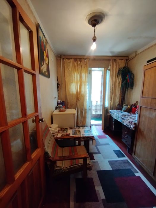 Продаётся 1 комнатная квартира на 3 этаже, Американская школа.кирпич