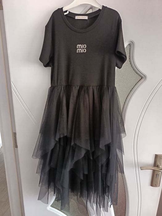 Дрехи за момиче 9-10годишна