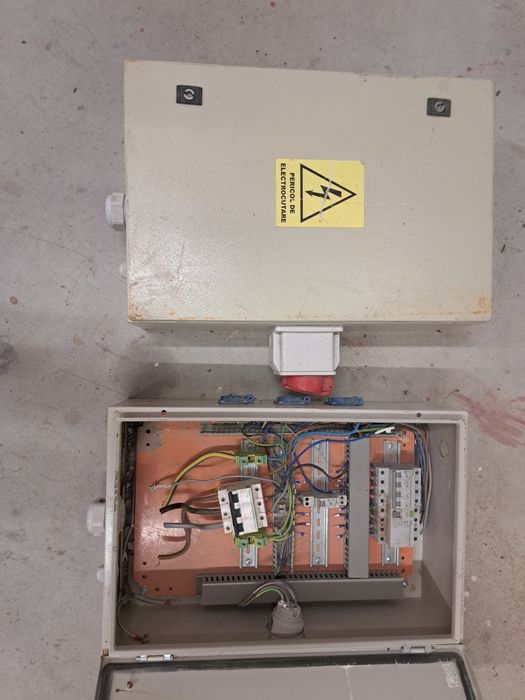 Vand Tablouri Electrice