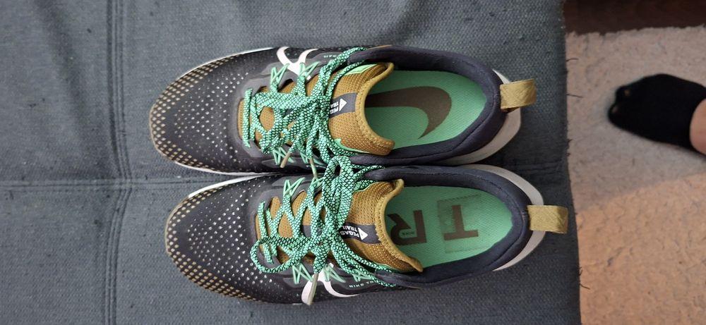 Adidas Nike Trail