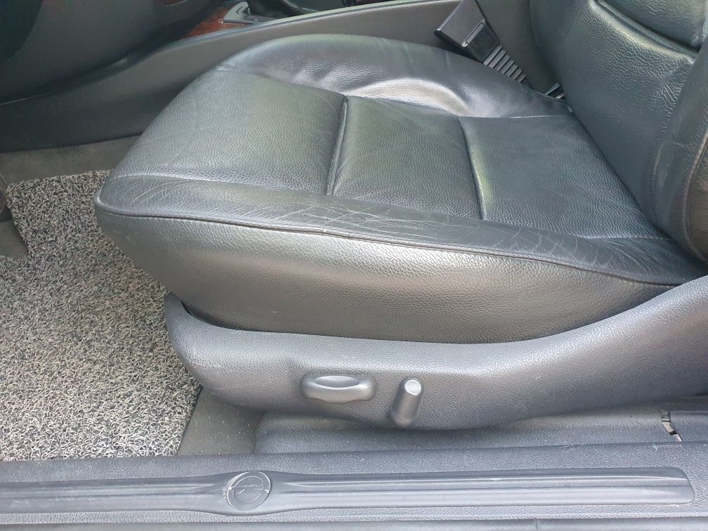 Продаётся Opel Omega B 2.6 full  в хорошем состоянии 2003