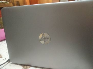 Лаптоп HP 14