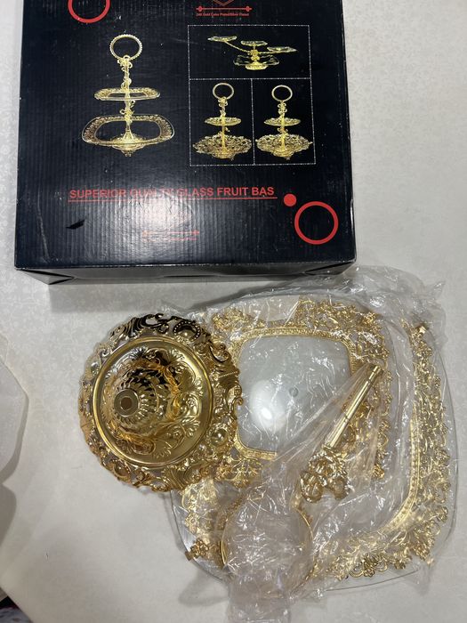 Продам двухярусную менажницу