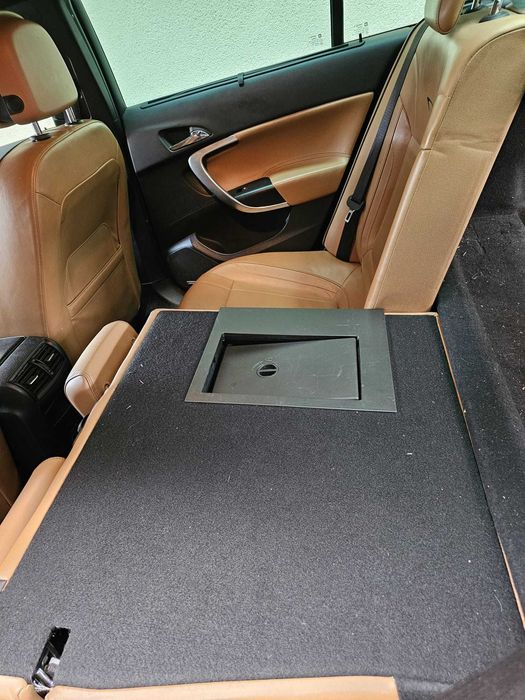 Opel Insignia Facelift–Piele maro de lux, mașină nefumător, întreținut