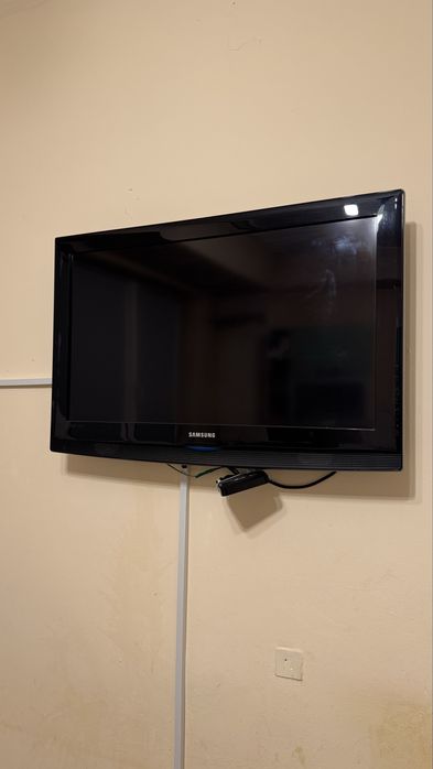 Телевизор samsung