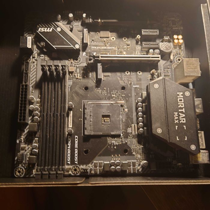 Placa de baza MSI Mortar Max B450m