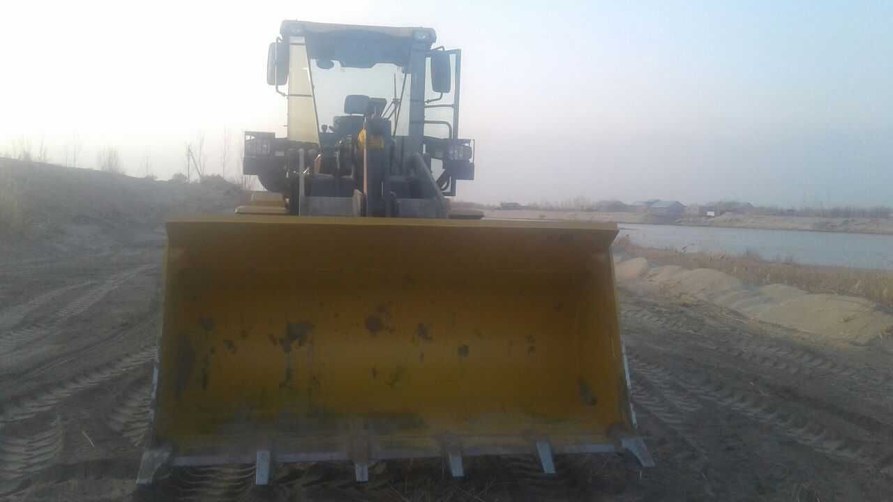 Погрузчик XCMG LW330FN
