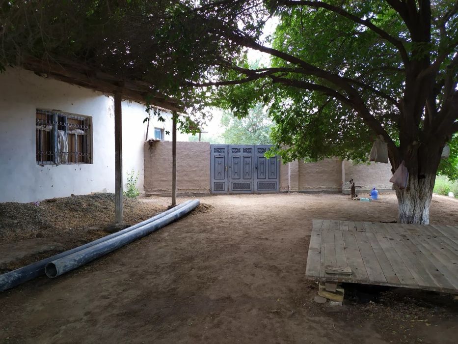 Ферма  кошимча ери билан сотилади