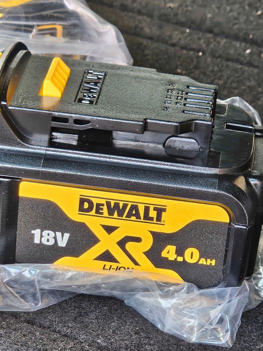 Батерия Dewalt 4 ah