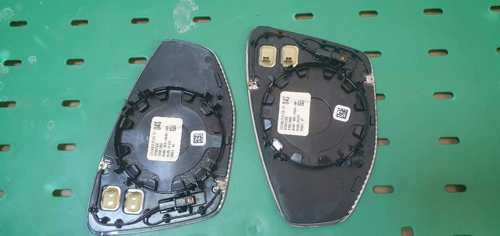 Sticla oglinda incalzita heliomata stanga dreapta Audi A3 8y